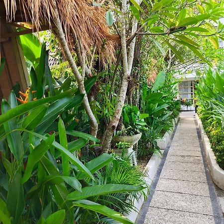 Lavella Villas Kuta  Экстерьер фото
