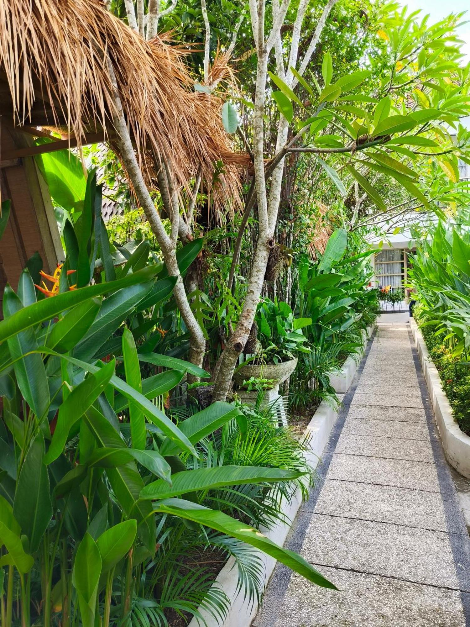Lavella Villas Kuta  Экстерьер фото